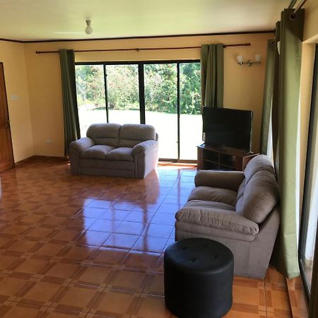 Cabanas Tautira ハンガ・ロア エクステリア 写真